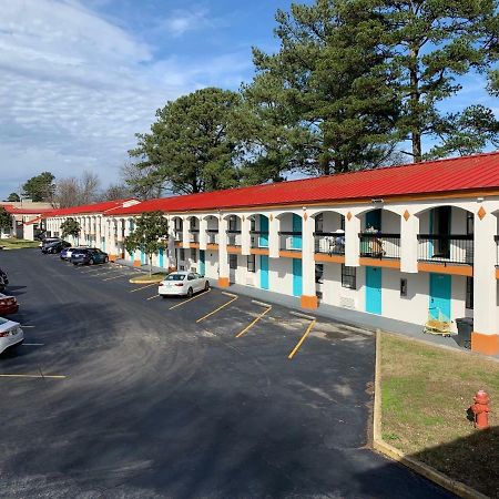 Howard Johnson By Wyndham Atlanta College Park Екстериор снимка