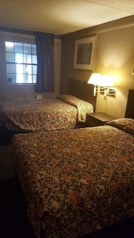 Howard Johnson By Wyndham Atlanta College Park Екстериор снимка