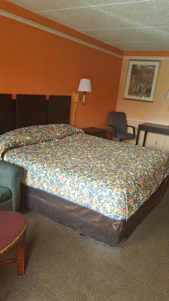 Howard Johnson By Wyndham Atlanta College Park Екстериор снимка