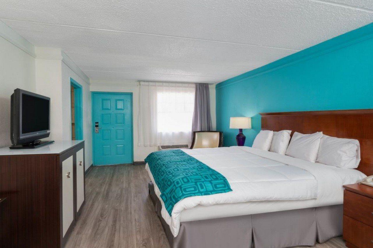 Howard Johnson By Wyndham Atlanta College Park Екстериор снимка