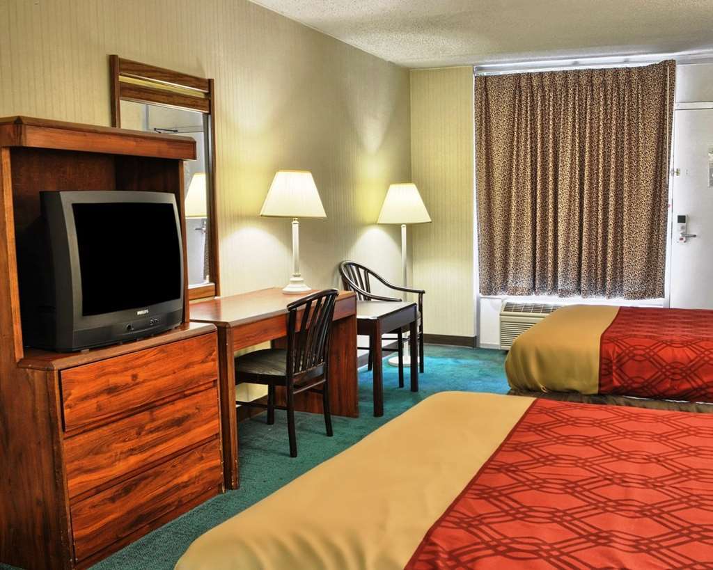 Howard Johnson By Wyndham Atlanta College Park Стая снимка