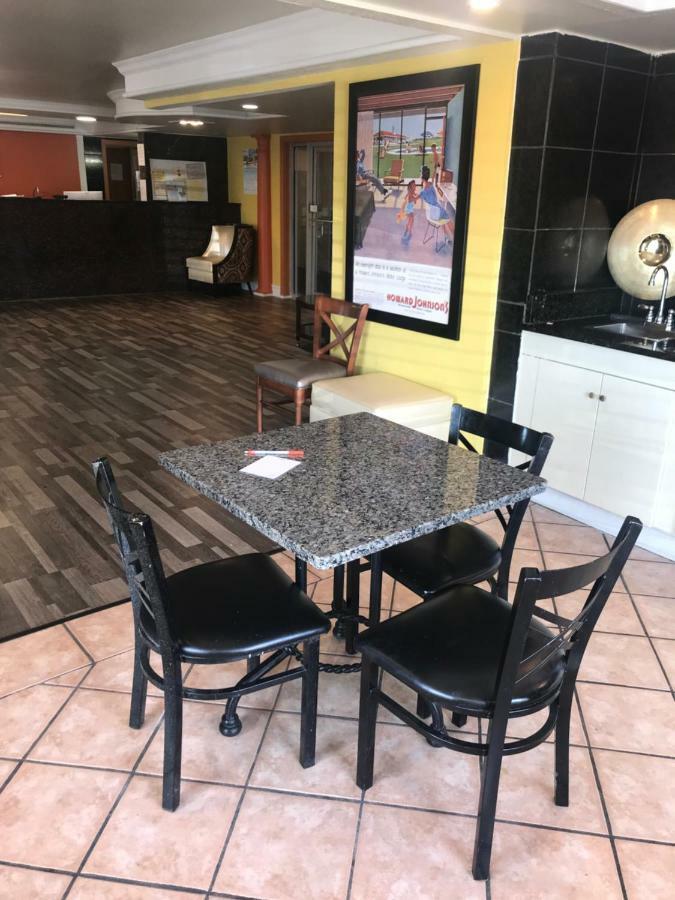 Howard Johnson By Wyndham Atlanta College Park Екстериор снимка