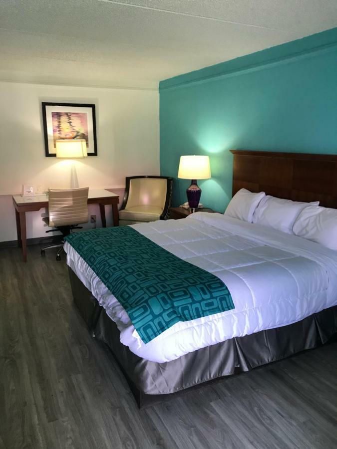 Howard Johnson By Wyndham Atlanta College Park Екстериор снимка