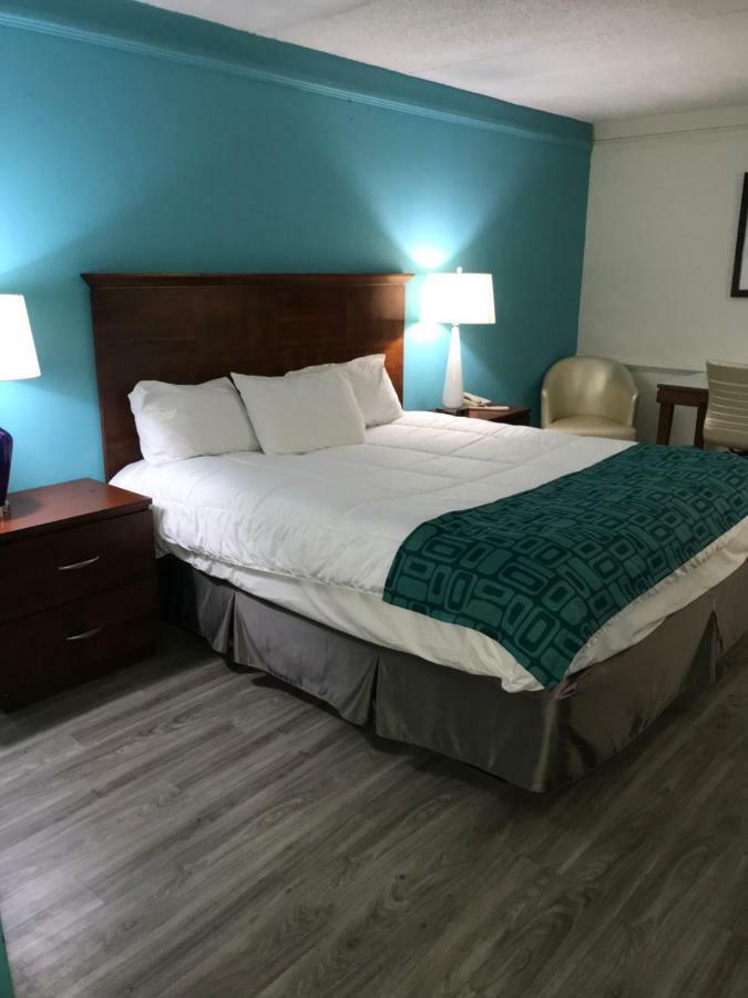 Howard Johnson By Wyndham Atlanta College Park Екстериор снимка